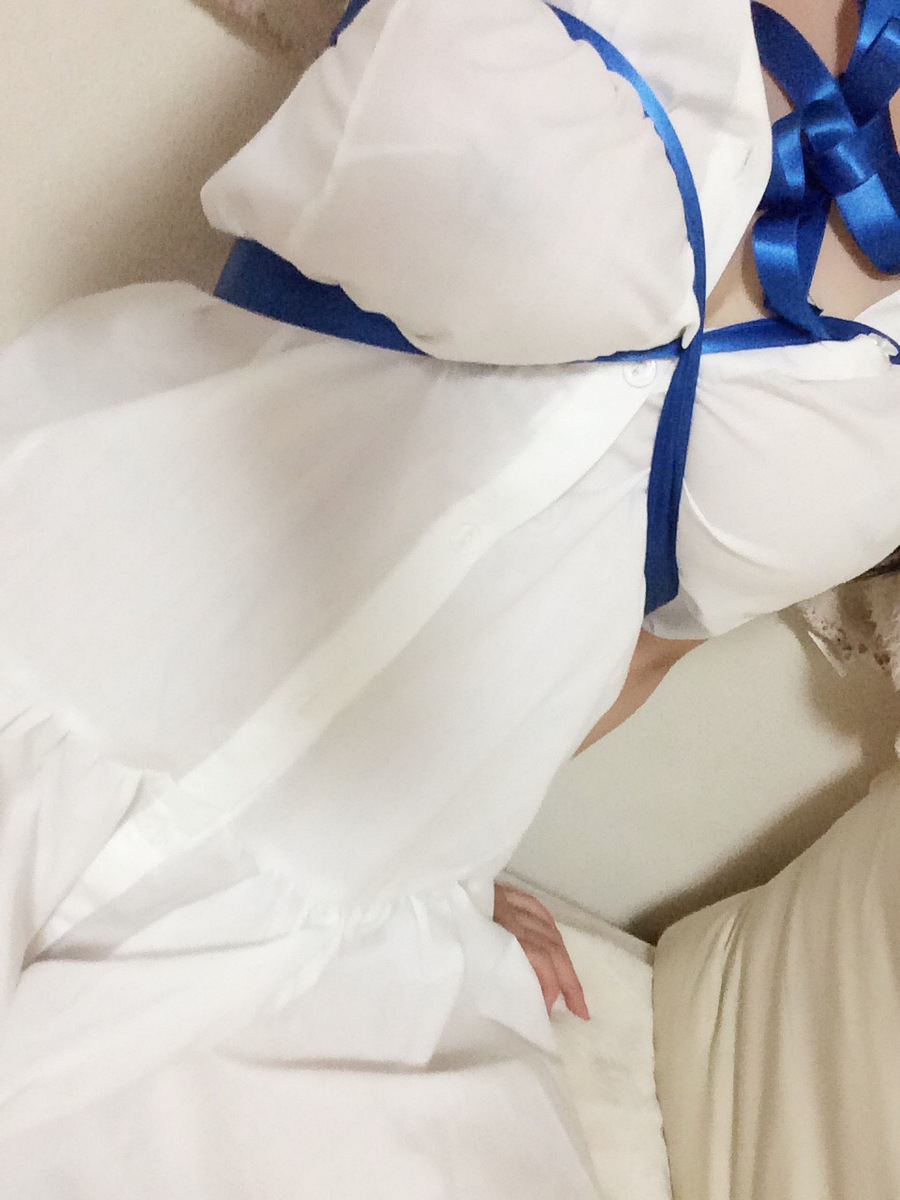 Goddess_Hestia_Cosplay_10