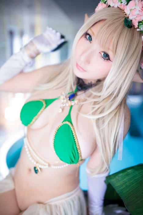 Skimpy-Elf-Cosplay-by-Saku-55-468x702