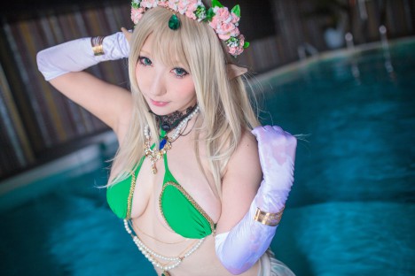 Skimpy-Elf-Cosplay-by-Saku-65-468x312