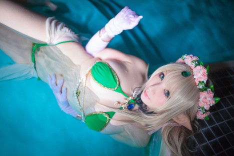 Skimpy-Elf-Cosplay-by-Saku-69-468x312