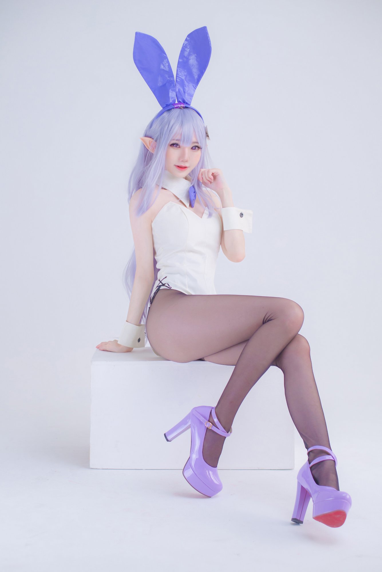 Sally Dorasnow - Emilia BunnyGirl